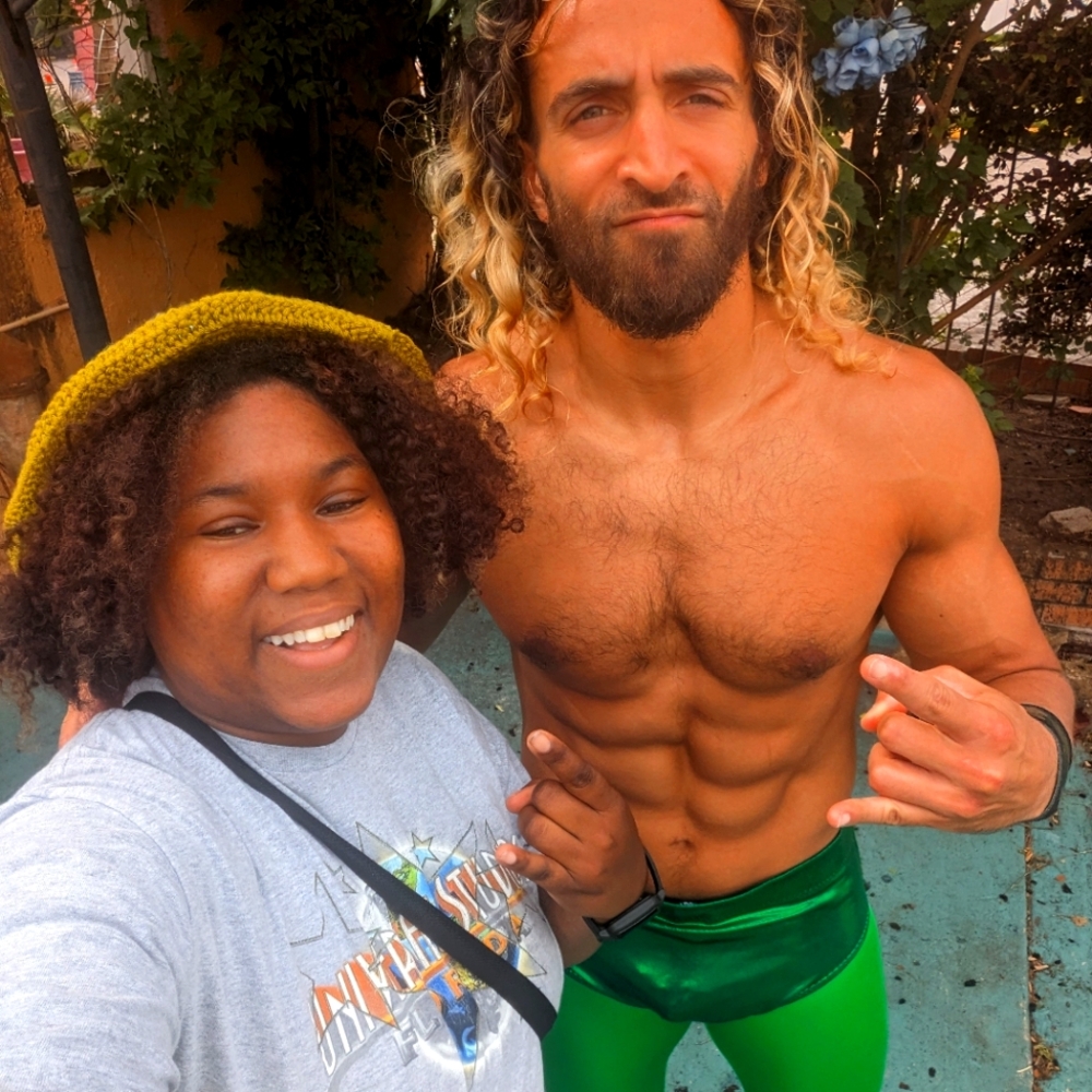 Meet your Posher, Howard's